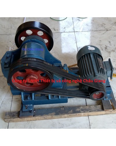 Máy nghiền đập hàm PE60x100