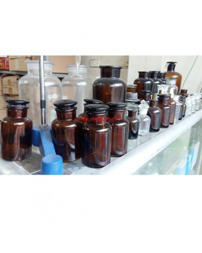 Chai thủy tinh đựng mẫu thí nghiệm